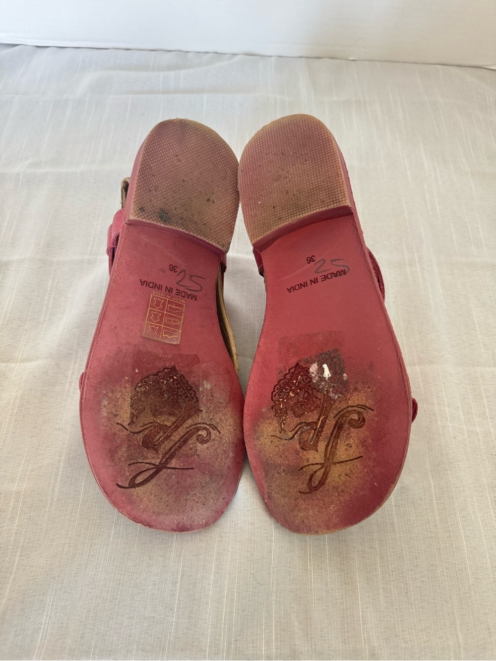 Free People Raspberry Suede Strappy Sandals Size 6 - Picture 9 of 9